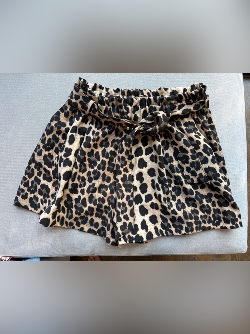 ZARA relaxed Leopard Print Paperbag Elastic Waist Shorts Belted Pockets L